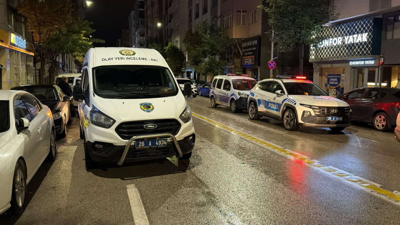 Sokak ortasında infaz! 24 yaşındaki genç öldürüldü 8
